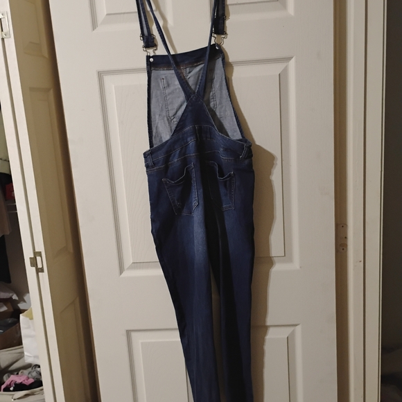 Fashion Nova Women's overall ripped skinny jeans Size 8 - Picture 1 of 4